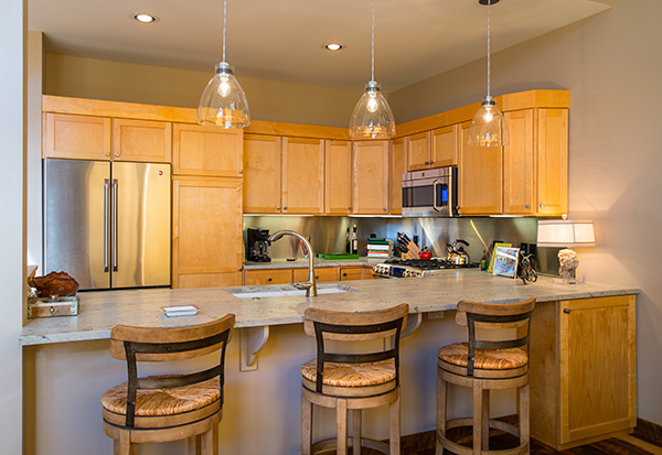 Skyland condo renovation